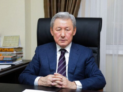 Жақсыбек Құлекеев: «Елбасы» деп Тоқаевты да айту керек