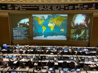 Ғарышкер ашық ғарышқа ұшу кезінде қиындықтарға тап болды