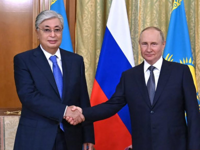 Путин Қазақстан Президентіне шақыруын қабыл алып, Сочиге келгеніне алғыс айтты