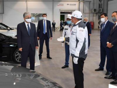 Қасым-Жомарт Тоқаев Hyundai Trans Kazakhstan зауытында болды