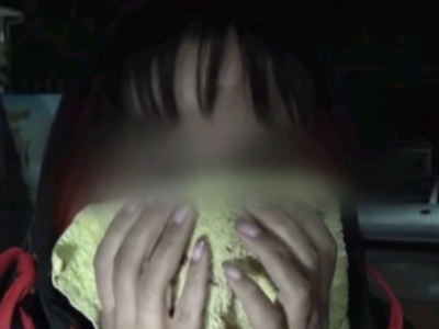Көшеде ер адам төрт баланың анасын зорлағысы келген (видео)