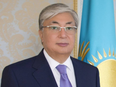 Мемлекет басшысы ұстаздарды кәсіби мерекесімен құттықтады