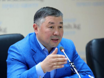 Жээнбеков Жапаровты премьер-министр етіп бекітпеді, парламент спикері таңдалды