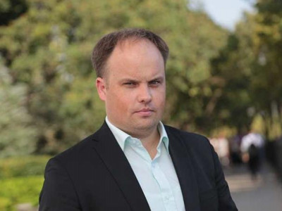 Қоғам мен билік арасындағы диалог жақсара бермек – Рожин