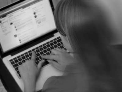 Түрікменстан аш отырса да TikTok-пен күресуде — БАҚ-қа шолу