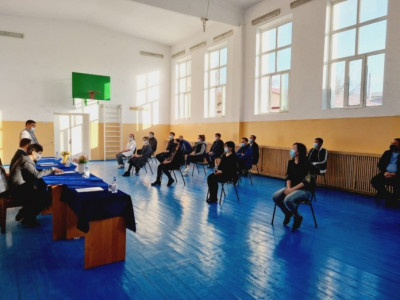 КЕЗДЕСУДЕ АДАЛДЫҚ, ӘДЕПТІЛІК ТАҚЫРЫБЫ ТАЛҚЫЛАНДЫ