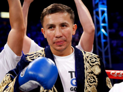 22 нокауты бар чемпион Геннадий Головкинмен үш титул үшін жұдырықтаспақ