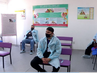 Шымкентте созылмалы ауруы барларға вакцина салына бастады