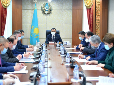 Сенаторлар ЕАЭО-ның Бірыңғай тізіміне енгізілмеген өнімдерді реттейтін заң жобасын қарайды