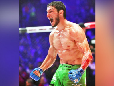 Қазақстандық файтер AMC Fight Nights чемпиондық жекпе-жегінде нокаутқа түсіп қалды