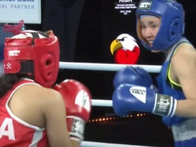 Қазақстандық боксшы қыз Франция чемпионын нокдаунға түсірді