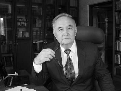 Қазақтың көрнекті ақыны, жазушы Есенғали Раушанов өмірден өтті