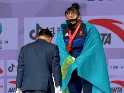 Азия чемпионаты: қазақстандық зілтеміршілерге жеті медаль бұйырды