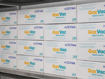 Алматыға «QazVac» вакцинасы жеткізілді