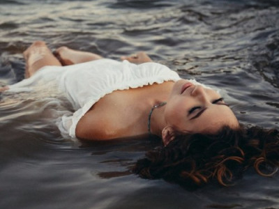 Женщина пропала в океане: спустя 1,5 года случилось нечто