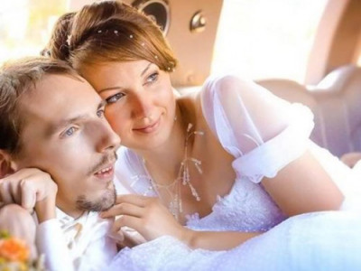 Девушка вышла замуж за инвалида: на свадьбе её ждал сюрприз