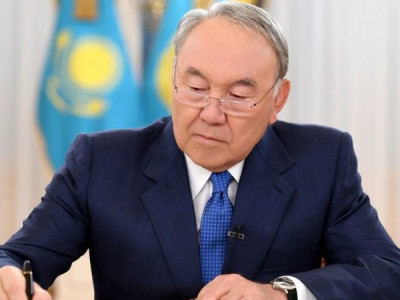 Назарбаеву захотели установить памятник: реакция удивит