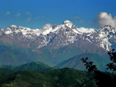 Алматы облысында тауға саяхаттауға шыққан екі қыз адасып кеткен