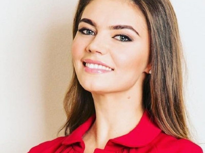 Алина Кабаева больше не скрывает свою любовь