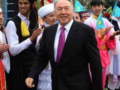 Назарбаев ҚХА-ны Тоқаевқа тапсырғанымен, өзі өмір бойы басқарады