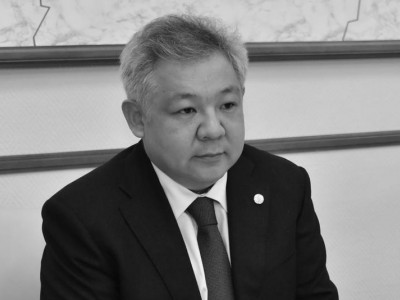 Дипломат Асхат Нұсқабай дүниеден тті