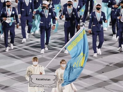 Токио-2021: Қазақы нақышта киінген Рыпакова жапондарды тәнті етті