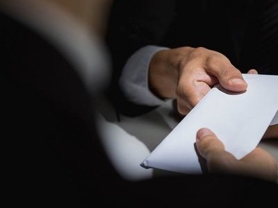 Алматы облысында энергетикалық бақылау комитетінің лауазымды тұлғалары парамен ұсталды