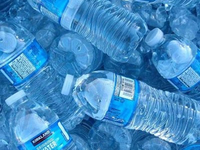 “Бөтелкелердегі ауыз судың барлығы уланған”: Ақпарат қазақстандықтардың үрейін туғызды