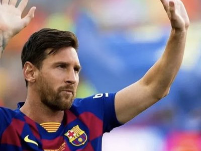 Месси “Барселонадан” кетті
