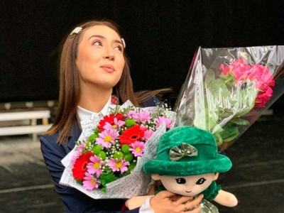 Танымал актриса тұңғыш сәбиін дүниеге әкелді