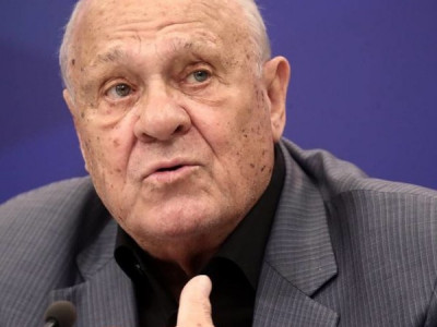 Раскрыта причина смерти 81-летнего Меньшова: россияне ахнули