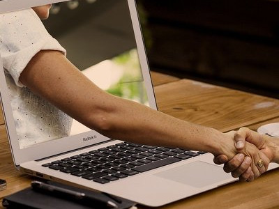 Өзбекстанда жемқорлыққа шағымданатын сайт қосылды