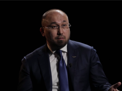 Дәурен Абаев қазақ тілі жанашырларының рейдтерін тұрпайы ұлтшылдық деп атады