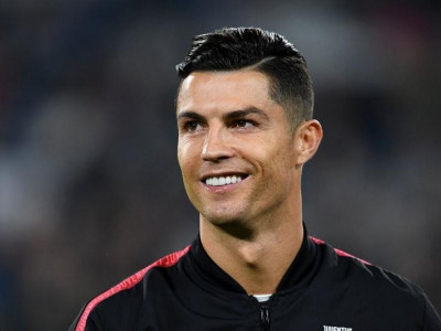 Криштиану Роналду Манчестер Юнайтед ойыншысы атанды