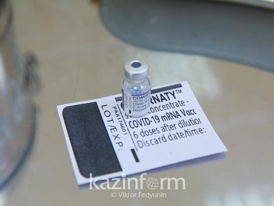 Алексей Цой Pfіzer вакцинасына қатысты: Әзірге кері әсер байқалмады