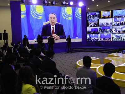 Нұрсұлтан Назарбаев жастардың есіне Алаш өсиетін салды