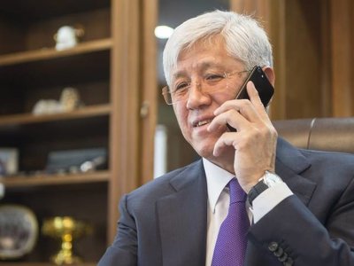 Тоқаев Алматы облысын 7 жыл басқарған Амандық Баталовқа алғыс айтты