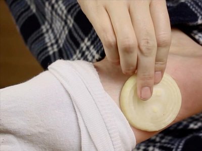 Для чего люди спят с луком в носках: эффект поразительный