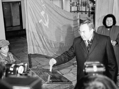 Назарбаев президенттікке жалғыз үміткер болған: 1991 жылы Қазақстан тарихындағы алғашқы сайлау қалай өтті?