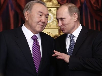 Елбасы Владимир Путинді Гитлермен салыстыратындарға қарсы пікір білдірді