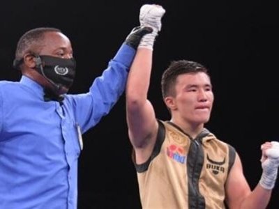 21 жастағы қазақ боксшысы әлем чемпионы атанды