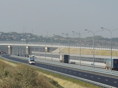 Украинадан шыға алмай қалған 50 жүк көлігі Қазақстаннан көмек күтіп тұр