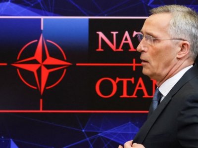 НАТО Украинаға әскері мен әскери ұшақтарын жібермейді