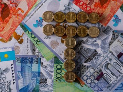 Теңгемен сақталған депозиттерге өтемақы қалай төленеді?