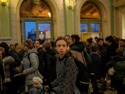 БҰҰ: Соғыс басталғалы бері 5 миллион адам Украинадан босып кеткен