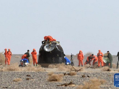 Алты ай ғарышта болған қытайлық үш ғарышкер Жерге оралды