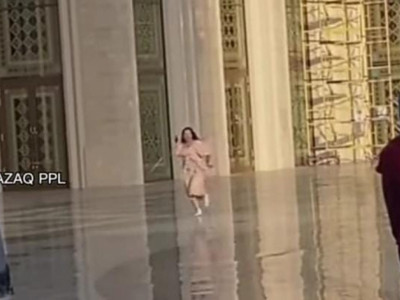 Ішіне семіз жын кірген: Елордадағы жаңа мешітте билеген қыз жұртты шошытты (ВИДЕО)