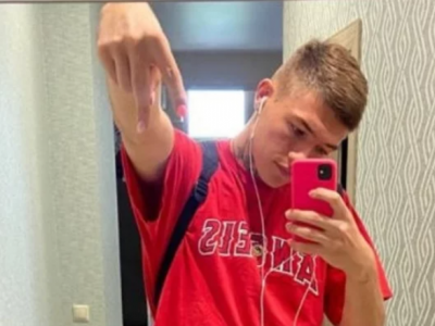 “Еркек болуы керек”: Ресейлік клуб тырнағына лак жағып, маникюр жасаған қақпашыны ойыннан аластатты