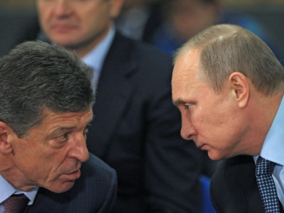 Reuters: Путин Украинаға басып кіргеннен кейін жағдайды бейбіт реттеуден бас тартты