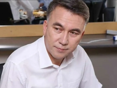 Ешкімге қажеті жоқ рубльге көміліп отырысымыз мынау — Есен Елеукен